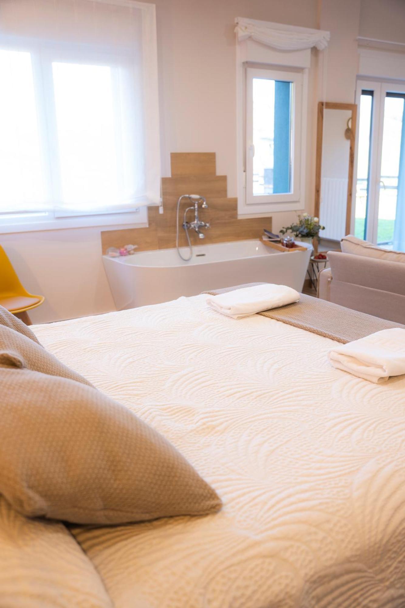 Apartamentos Alto Ubiro Lierganes Bagian luar foto