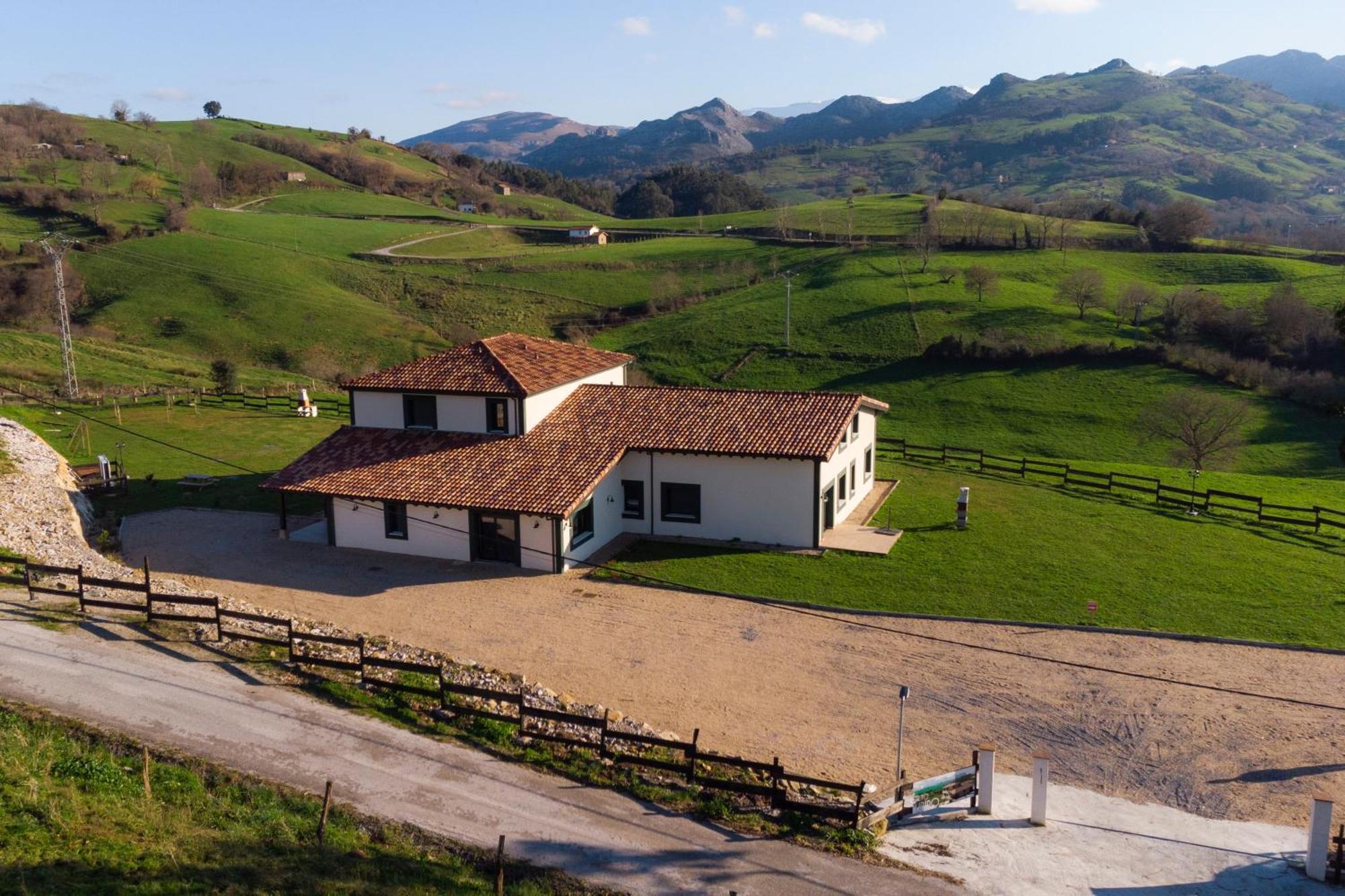 Apartamentos Alto Ubiro Lierganes Bagian luar foto