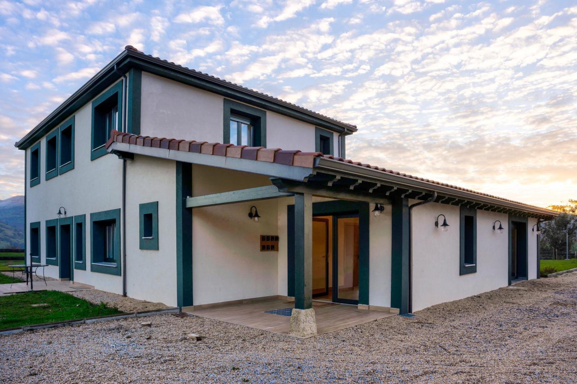 Apartamentos Alto Ubiro Lierganes Bagian luar foto